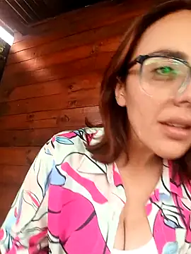 Jade 1-9 online show from November 2025 04:19:01 PM