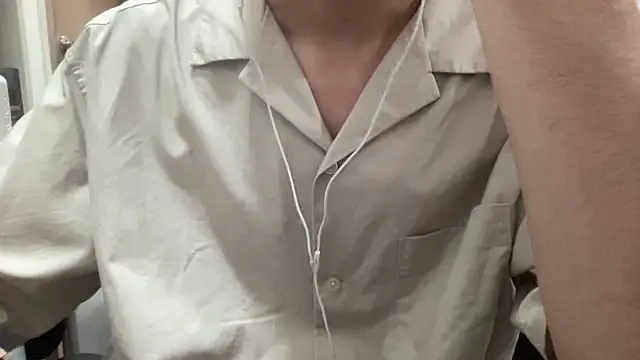 Snapshot of 16hornydog chatting on October 2025 03:32:01 PM 16hornydog online show from October 2025 03:32:01 PM