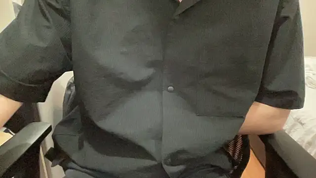 Snapshot of 16hornydog chatting on November 2025 03:44:01 PM 16hornydog online show from November 2025 03:44:01 PM