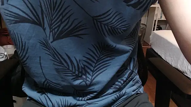 Snapshot of 16hornydog chatting on April 2026 03:27:02 PM 16hornydog online show from April 2026 03:27:02 PM