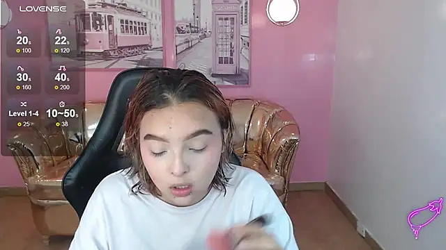 mia foster t online show from November 2025 12:55:01 PM