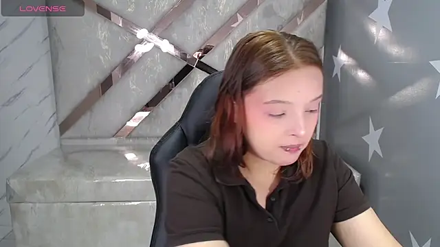 Snapshot of mia_foster_t chatting on April 2026 01:12:01 PM mia foster t online show from April 2026 01:12:01 PM