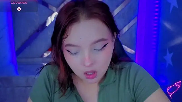 Snapshot of mia_foster_t chatting on June 2026 01:06:02 PM mia foster t online show from June 2026 01:06:02 PM