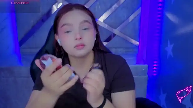 Snapshot of mia_foster_t chatting on June 2026 01:16:02 PM mia foster t online show from June 2026 01:16:02 PM