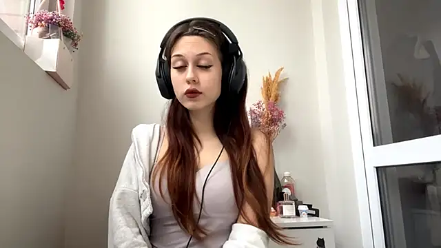 Snapshot of Nayra_flash chatting on October 2025 01:09:01 PM Nayra flash online show from October 2025 01:09:01 PM