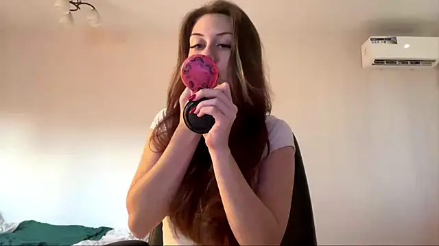 Snapshot of Nayra_flash chatting on October 2025 12:05:02 PM Nayra flash online show from October 2025 12:05:02 PM