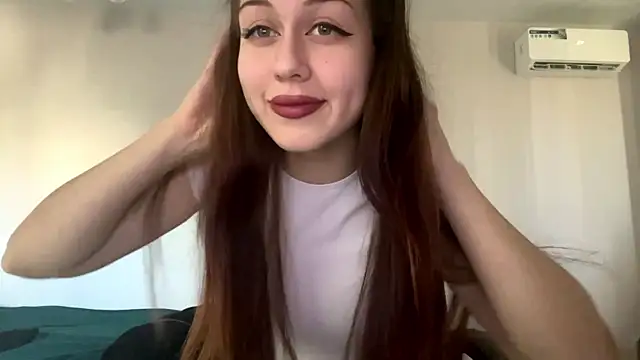 Snapshot of Nayra_flash chatting on October 2025 10:28:02 AM Nayra flash online show from October 2025 10:28:02 AM