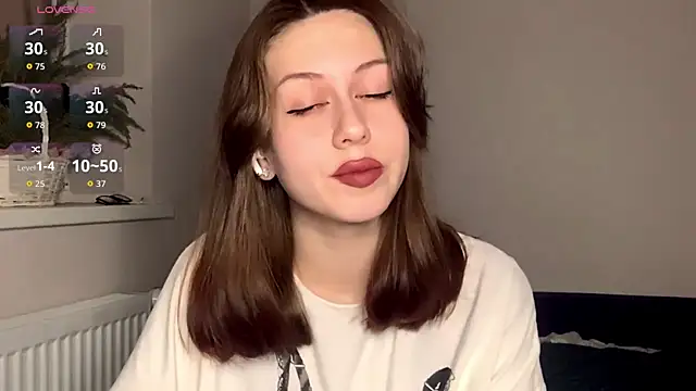 Nayra flash online show from April 2026 04:27:01 PM