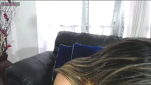 sweet christtydiaz online show from November 2025 09:04:01 PM