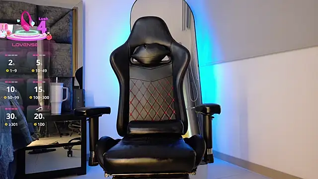 Snapshot of johnjaguar1_ chatting on April 2026 11:10:01 AM johnjaguar1 online show from April 2026 11:10:01 AM