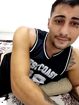 gooddboy01 online show from October 2025 07:57:02 PM