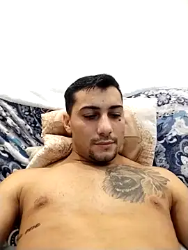 gooddboy01 online show from October 2025 07:47:02 PM