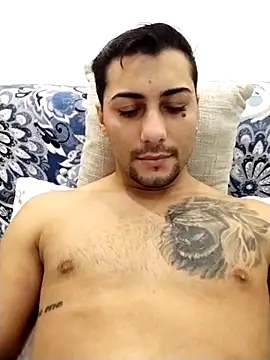 gooddboy01 online show from November 2025 12:27:02 PM