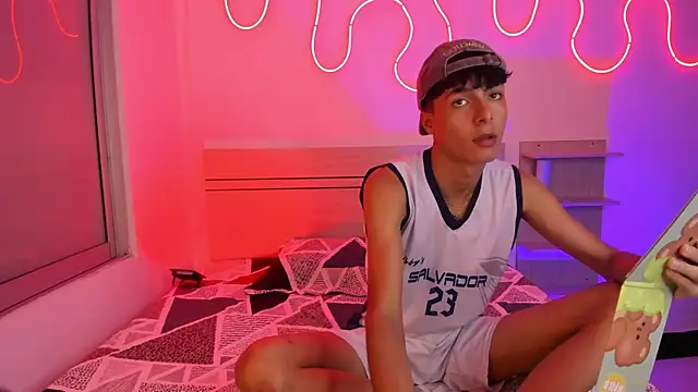 luccas ferreira online show from October 2025 06:52:02 PM