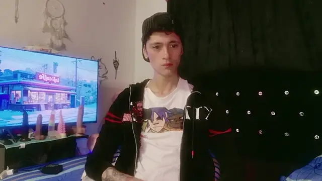 Tyler cat online show from December 2025 06:41:02 AM