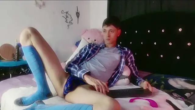 Tyler cat online show from March 2026 02:33:02 AM