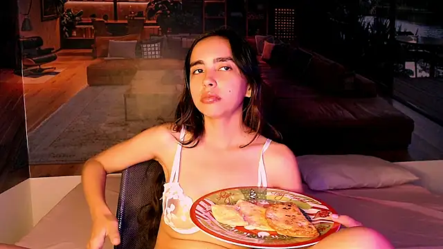 solarboom18 online show from November 2025 07:04:02 PM