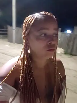 Snapshot of bella_exotichot_ chatting on October 2025 01:59:01 AM bella exotichot  online show from October 2025 01:59:01 AM