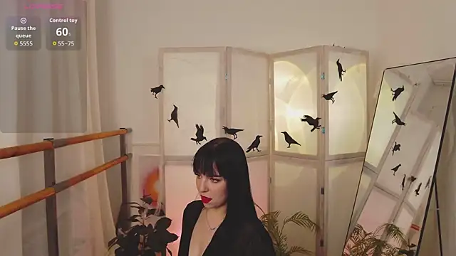 Avelyne  online show from October 2025 08:57:01 PM