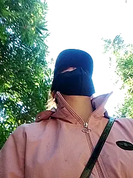 Snapshot of Noen_22 chatting on November 2025 01:49:01 AM Noen 22 online show from November 2025 01:49:01 AM