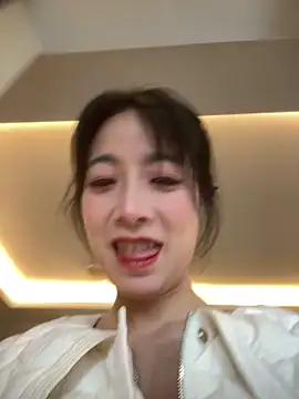 Snapshot of yourkeer chatting on November 2025 06:13:01 AM yourkeer online show from November 2025 06:13:01 AM