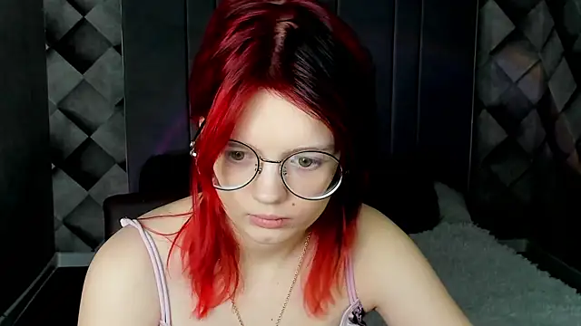 Snapshot of shy_elina01 chatting on December 2025 10:42:01 AM shy elina01 online show from December 2025 10:42:01 AM