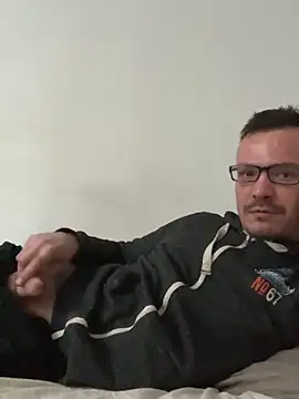 Snapshot of viktor1992-1-1 chatting on March 2026 04:02:01 PM viktor1992-1-1 online show from March 2026 04:02:01 PM