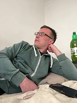 Snapshot of viktor1992-1-1 chatting on March 2026 12:00:02 PM viktor1992-1-1 online show from March 2026 12:00:02 PM