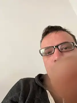 Snapshot of viktor1992-1-1 chatting on March 2026 07:20:02 AM viktor1992-1-1 online show from March 2026 07:20:02 AM