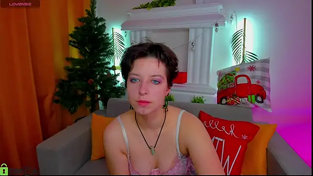 Sara Frayer online show from December 2025 01:03:02 AM