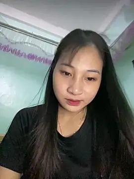 banlinh004 online show from October 2025 06:00:02 AM