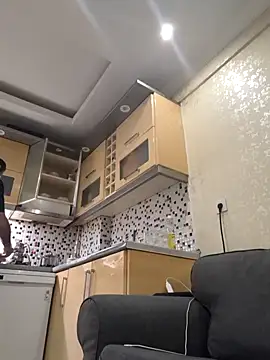 hakannazli online show from October 2025 04:25:02 PM