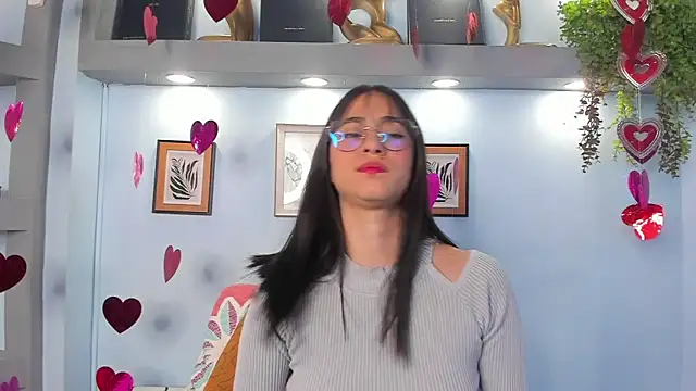 Alana Martinez  online show from February 2026 12:31:01 PM