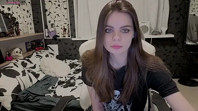 xAlisontiny online show from March 2026 12:38:02 AM