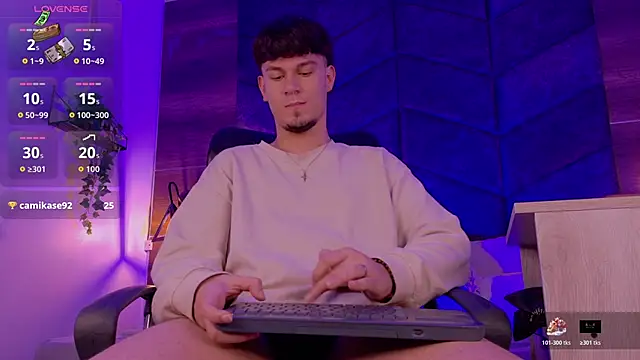 LiamThunder05  online show from November 2025 03:05:02 AM