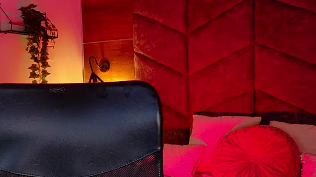 LiamThunder05  online show from November 2025 03:07:01 AM