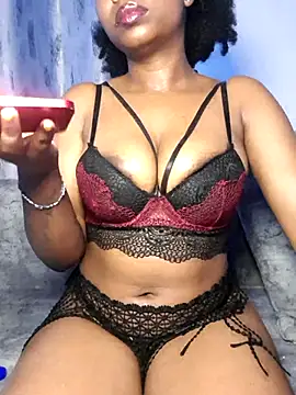 Snapshot of cocoluvx chatting on November 2025 01:55:02 PM cocoluvx online show from November 2025 01:55:02 PM