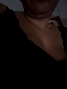 Daiana Andra online show from December 2025 11:01:02 PM