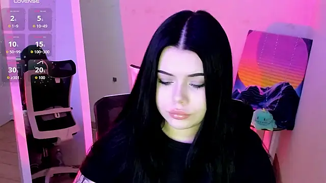 Mona Esty online show from February 2026 08:14:01 PM