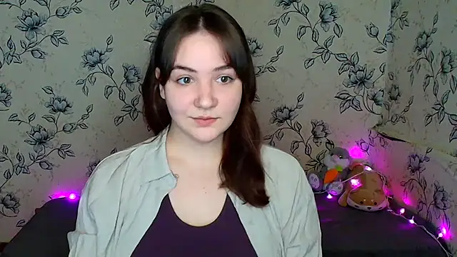 Snapshot of OliviaMontgommery chatting on March 2026 03:40:01 PM OliviaMontgommery online show from March 2026 03:40:01 PM