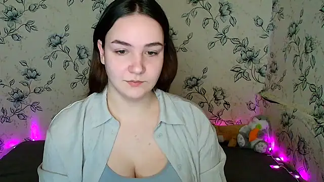 Snapshot of OliviaMontgommery chatting on March 2026 01:04:02 PM OliviaMontgommery online show from March 2026 01:04:02 PM