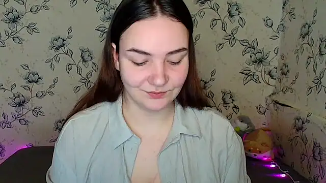 Snapshot of OliviaMontgommery chatting on March 2026 12:38:02 PM OliviaMontgommery online show from March 2026 12:38:02 PM