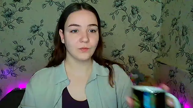 Snapshot of OliviaMontgommery chatting on April 2026 01:01:01 PM OliviaMontgommery online show from April 2026 01:01:01 PM