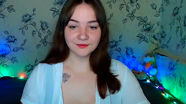 Snapshot of OliviaMontgommery chatting on May 2026 01:51:01 PM OliviaMontgommery online show from May 2026 01:51:01 PM
