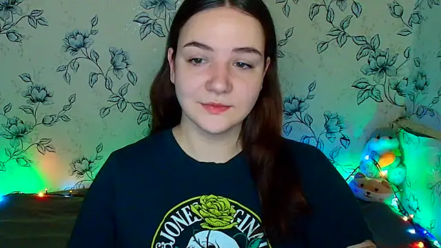 Snapshot of OliviaMontgommery chatting on June 2026 12:27:01 PM OliviaMontgommery online show from June 2026 12:27:01 PM