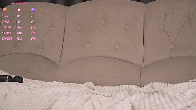 Snapshot of RanyThomson chatting on October 2025 05:44:01 PM RanyThomson online show from October 2025 05:44:01 PM