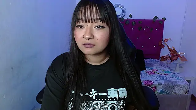 Snapshot of MarianaVarela chatting on October 2025 02:45:01 AM MarianaVarela online show from October 2025 02:45:01 AM