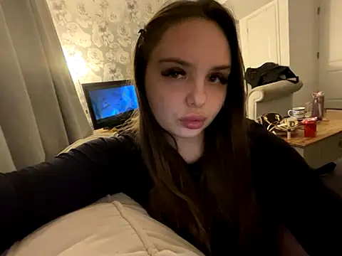 EllaStarrxxx online show from November 2025 01:05:01 AM