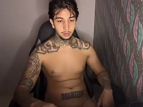 Snapshot of RealGdiass chatting on April 2026 06:06:01 PM RealGdiass online show from April 2026 06:06:01 PM