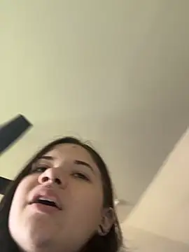 Jynx420friendly online show from April 2026 05:32:01 PM